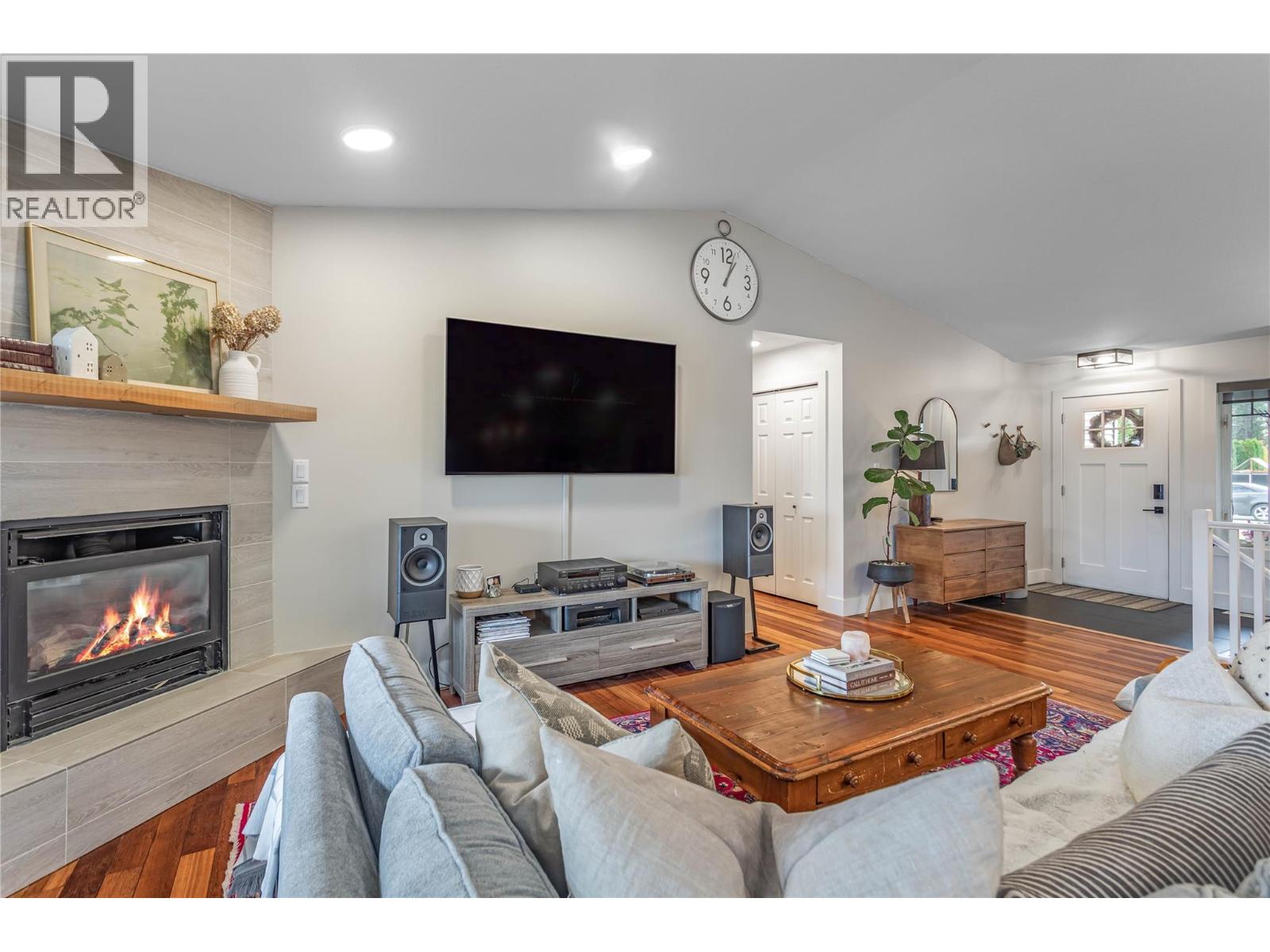  2004 Bernau Court, Lake Country