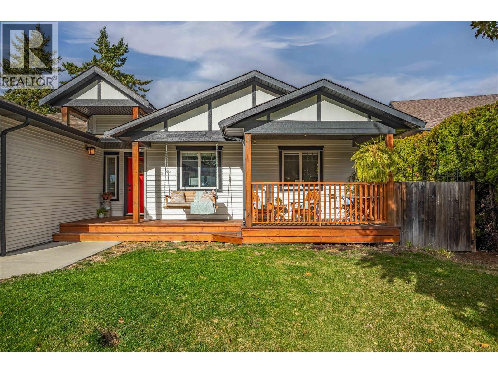  2004 Bernau Court, Lake Country