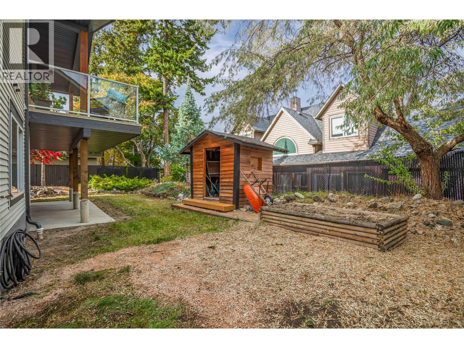  2004 Bernau Court, Lake Country