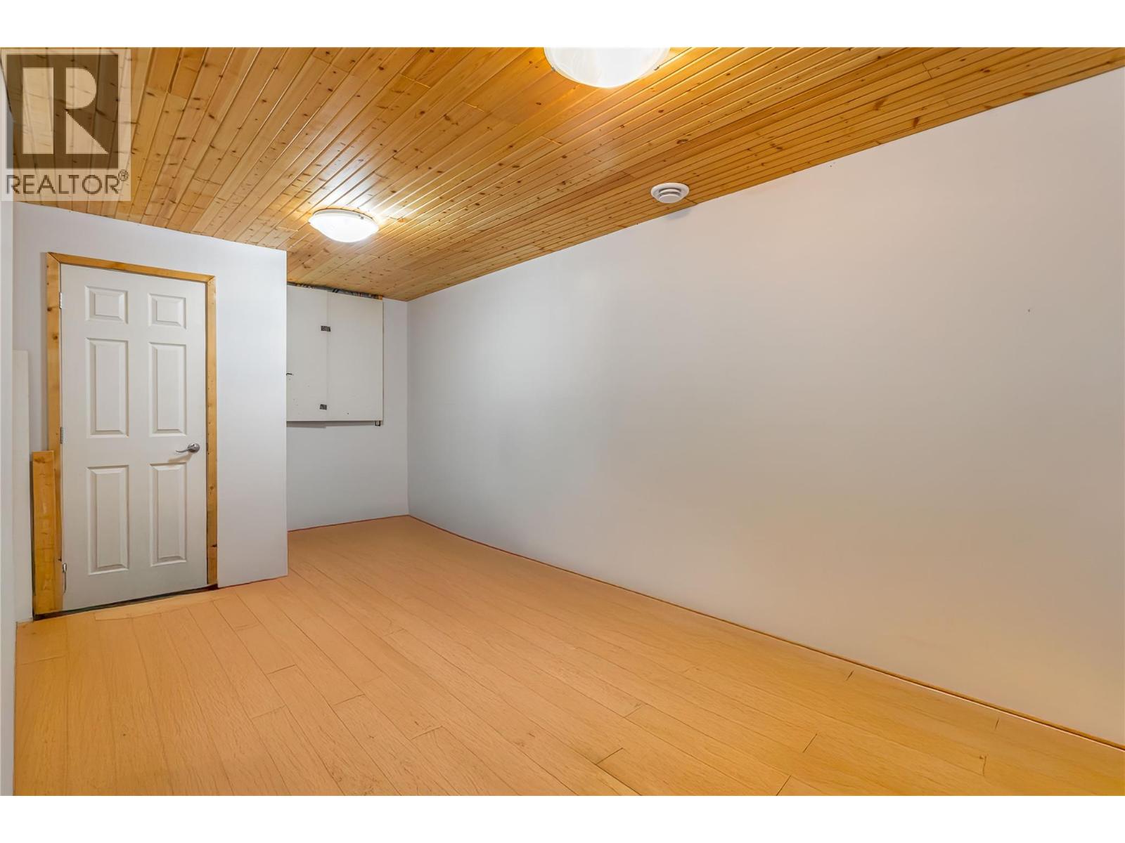  2004 Bernau Court, Lake Country