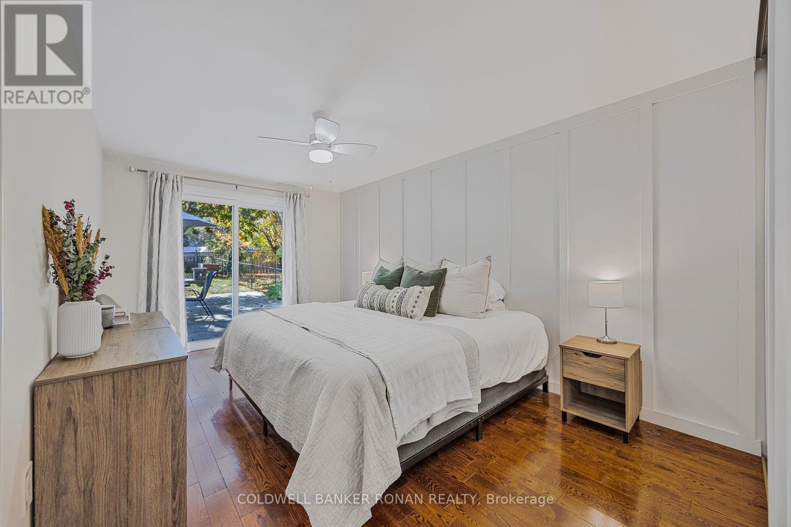 Single Family House Raised bungalow for Sale in  FERGUSON DRIVE Barrie (Northwest) 