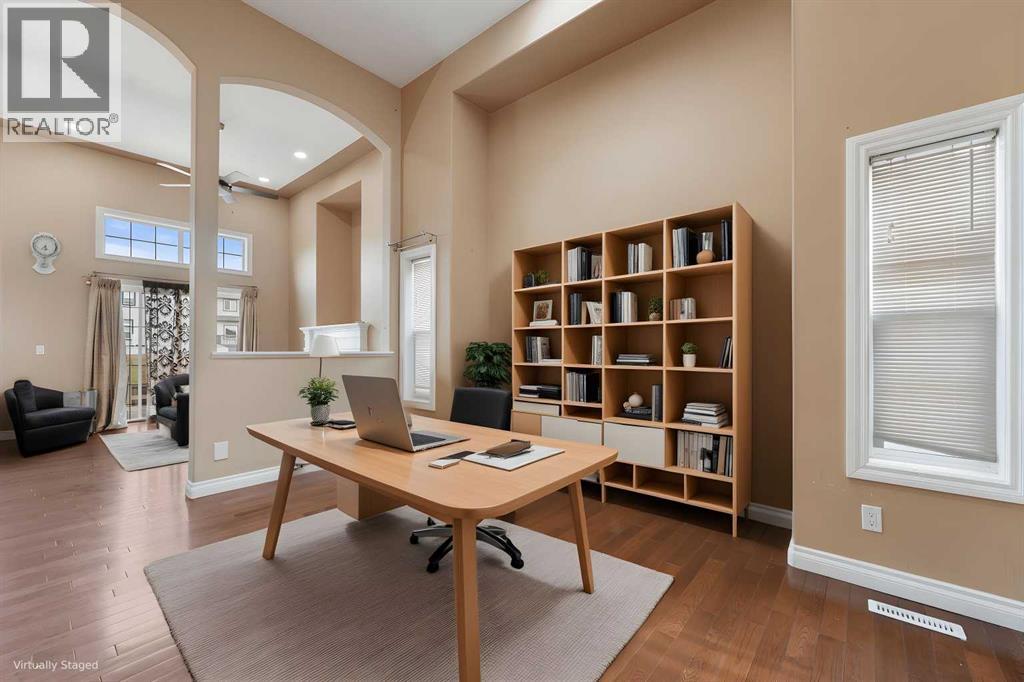 Single Family House Bi-level for Sale in  Tarawood Place NE Taradale Calgary 