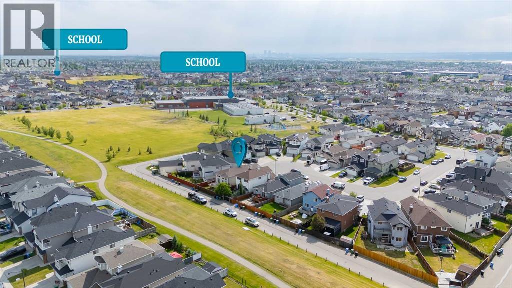 Single Family House Bi-level for Sale in  Tarawood Place NE Taradale Calgary 