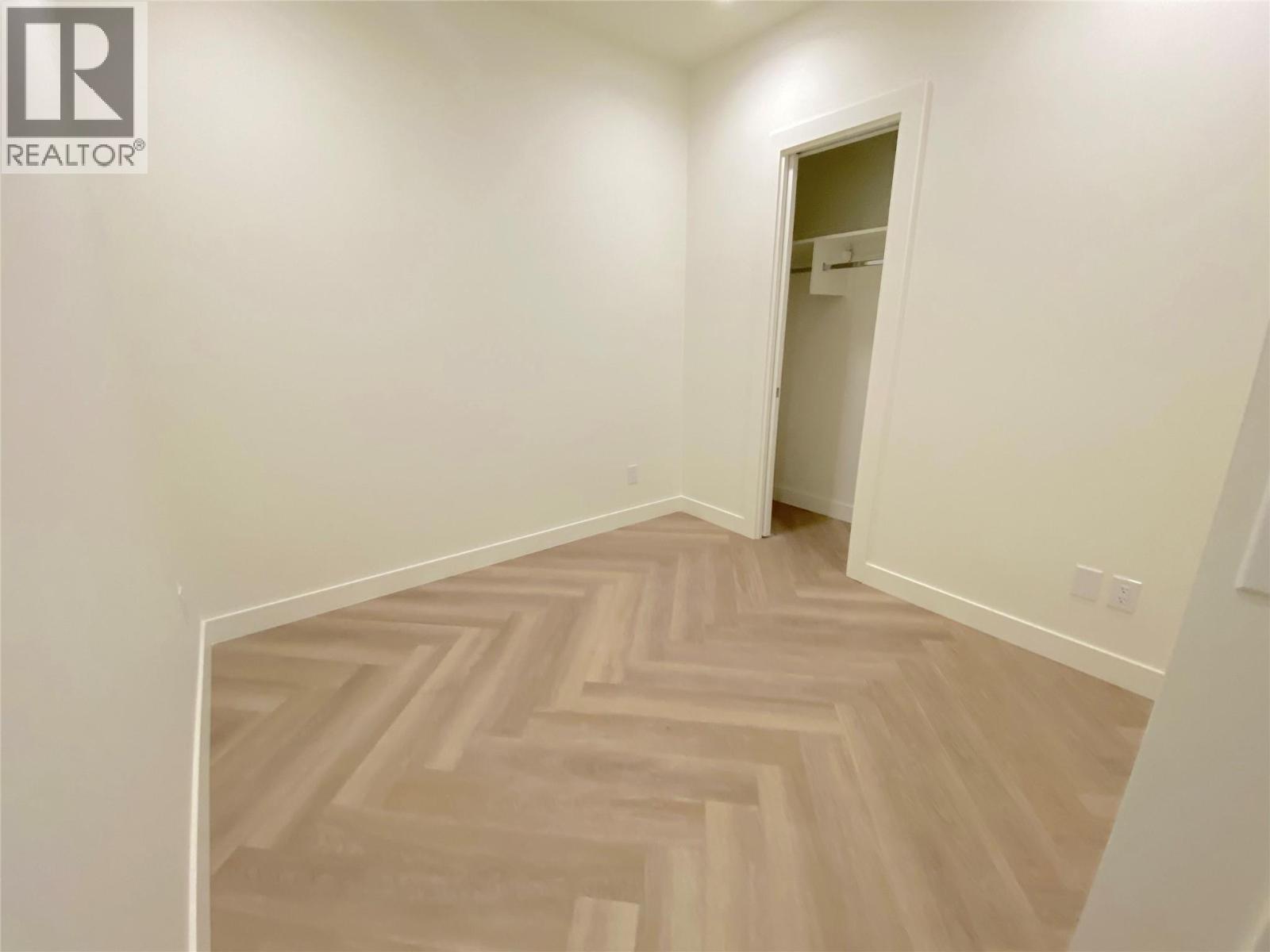 519 3340 Lakeshore Road, Kelowna