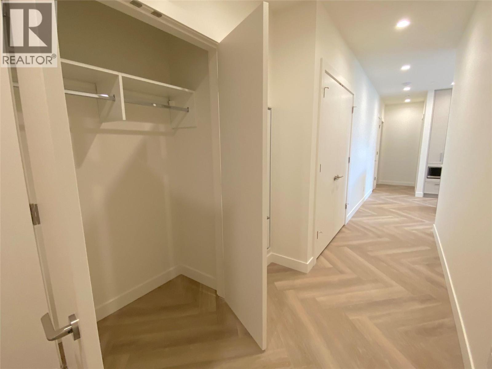 519 3340 Lakeshore Road, Kelowna