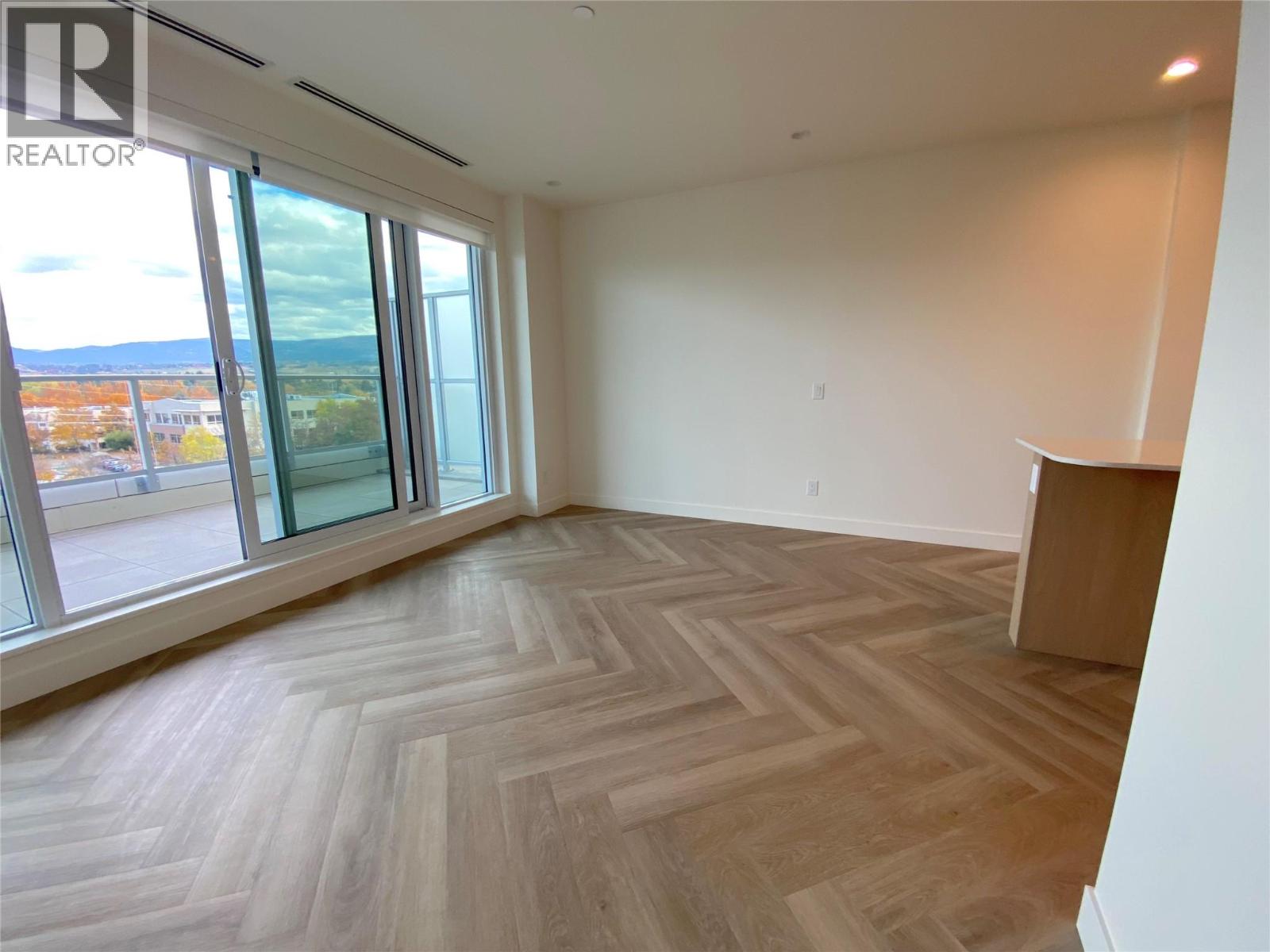 519 3340 Lakeshore Road, Kelowna