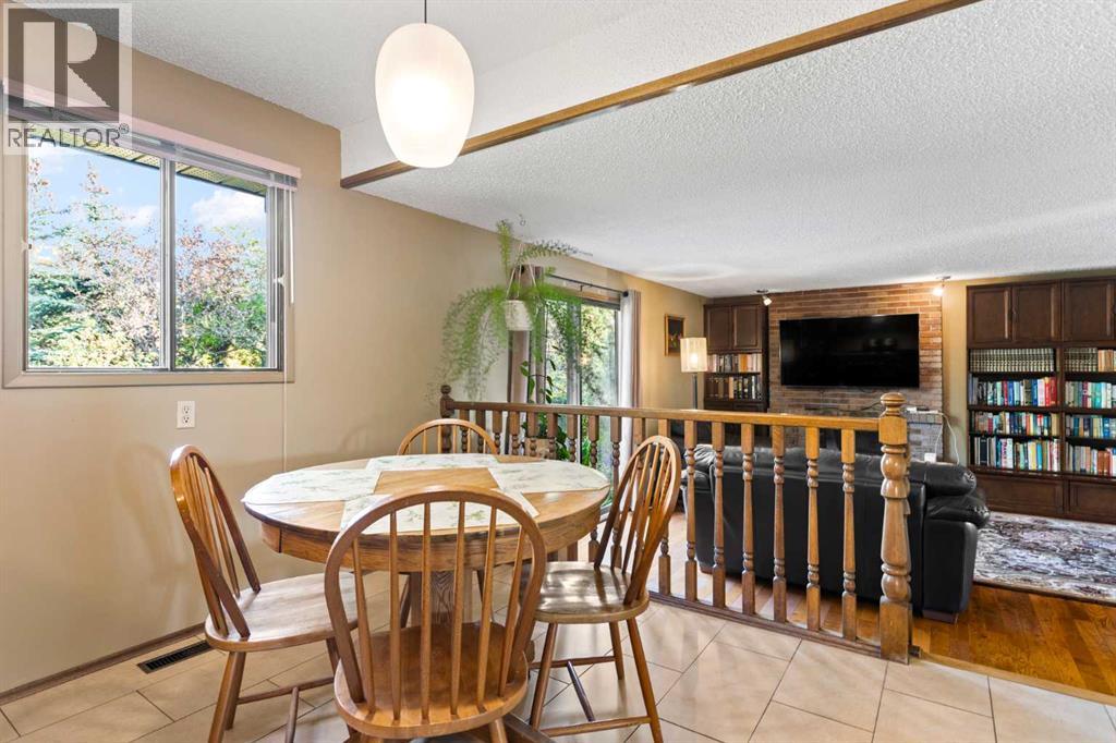 Single Family House for Sale in  Edgehill Rise NW Edgemont Calgary 