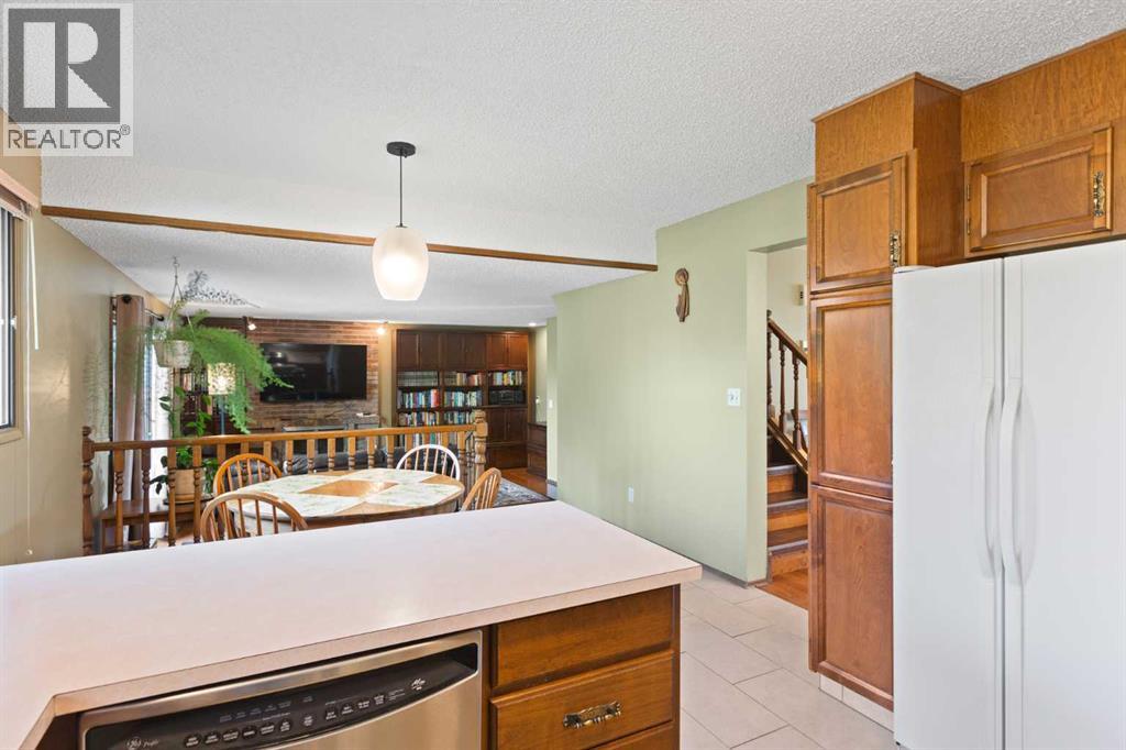 Single Family House for Sale in  Edgehill Rise NW Edgemont Calgary 