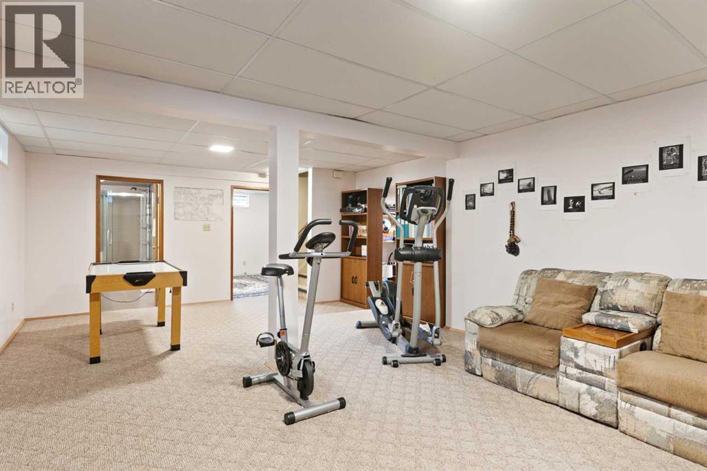 Single Family House for Sale in  Edgehill Rise NW Edgemont Calgary 