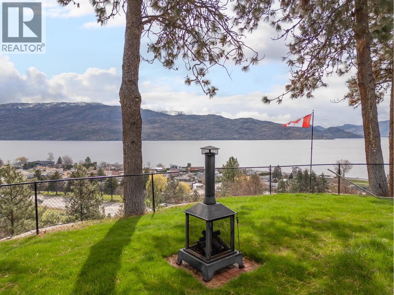  4147 Ponderosa Drive, Peachland