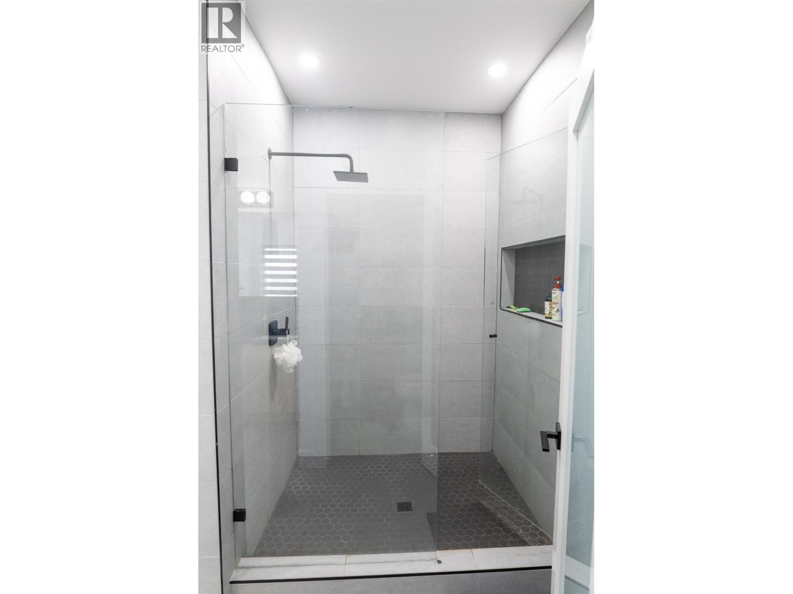 1644 W 2ND AVENUE, Prince Rupert