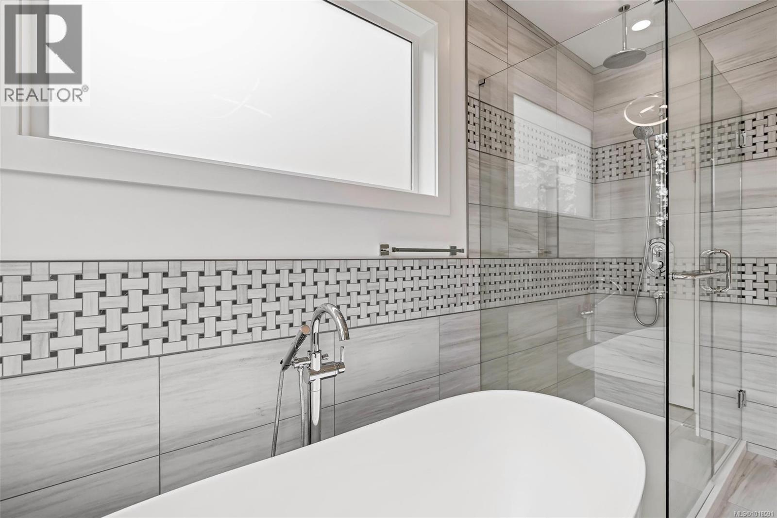 5 1060 SHORE PINE Close, Duncan