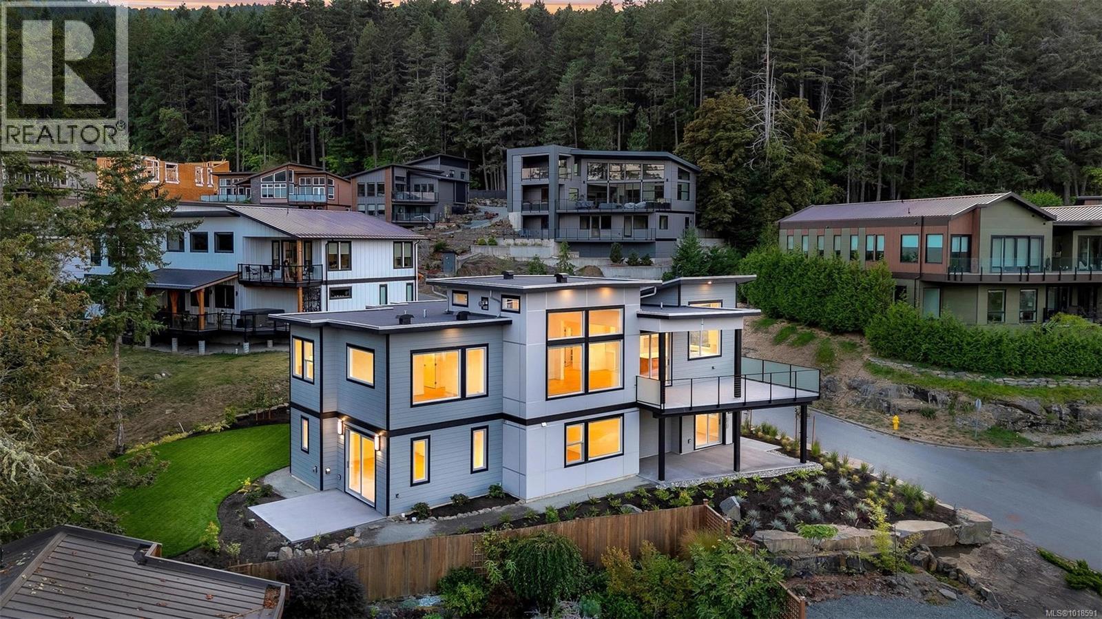 5 1060 SHORE PINE Close, Duncan