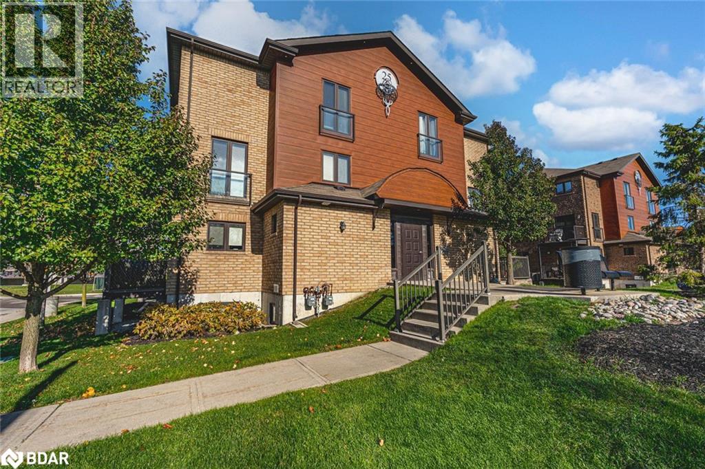 25 MADELAINE Drive Unit# 7