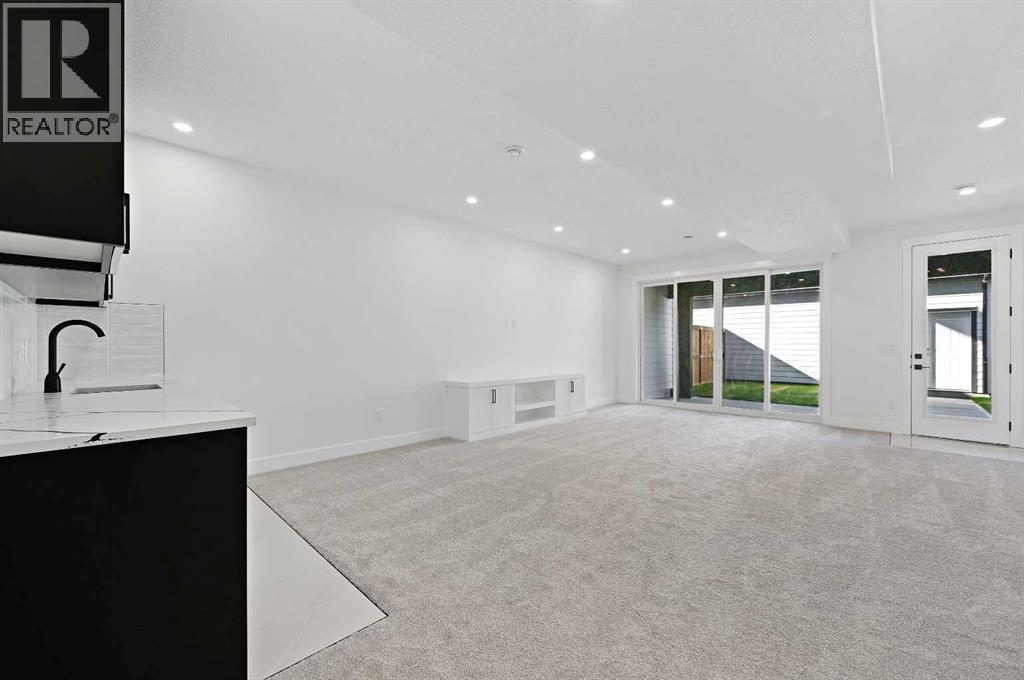 Single Family House for Sale in   Avenue NW Montgomery Calgary 