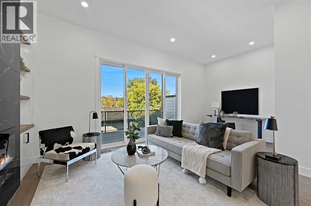 Single Family House for Sale in   Avenue NW Montgomery Calgary 