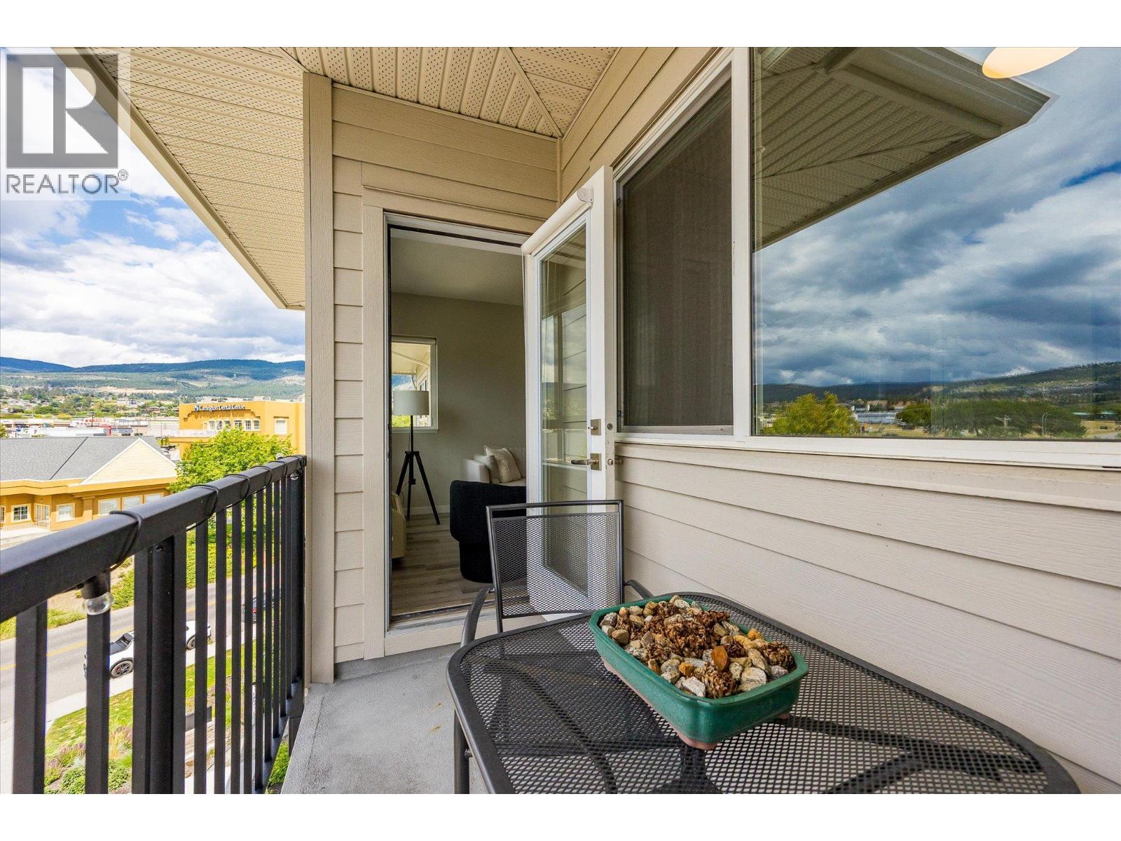 405 2301 Carrington Road, West Kelowna