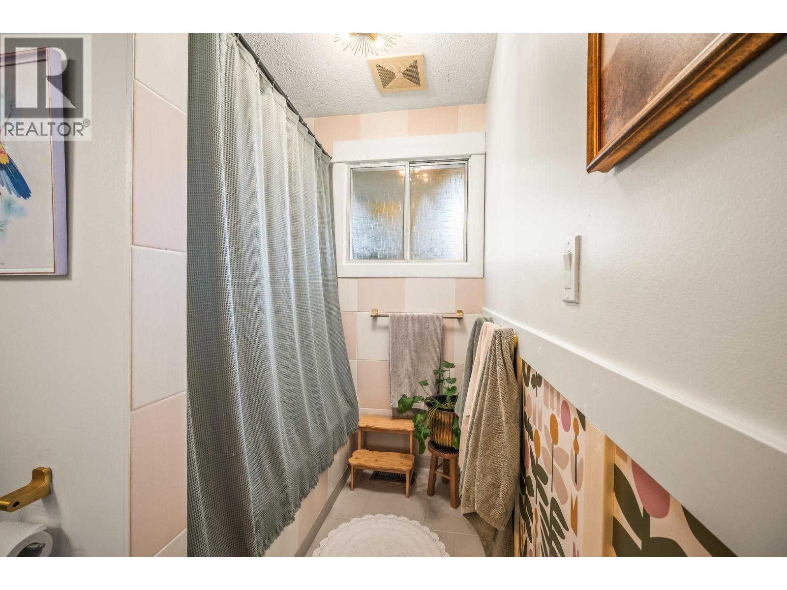  7089 Longacre Drive, Vernon