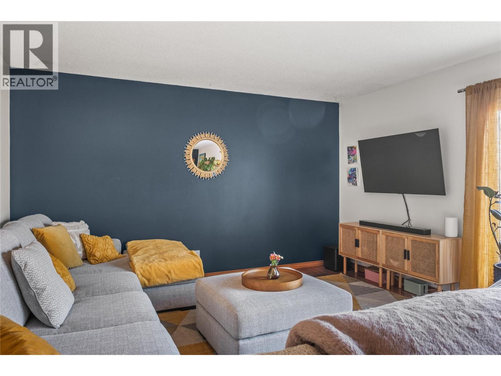  7089 Longacre Drive, Vernon