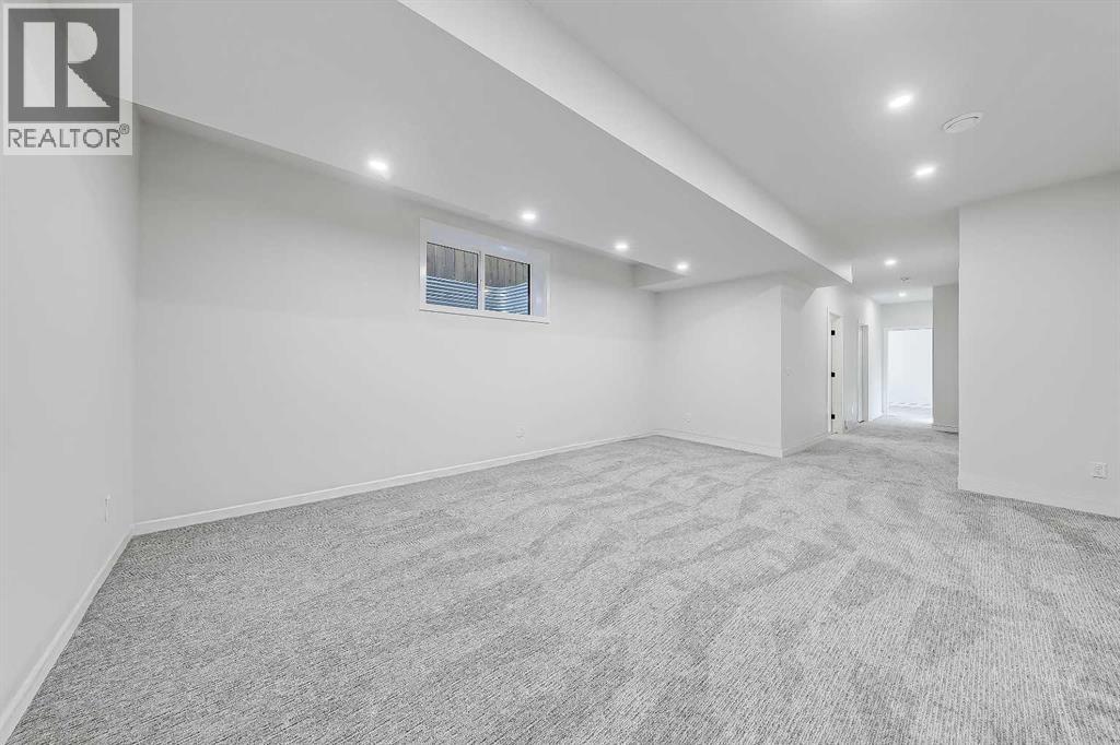 Single Family House for Sale in   Street NW Highland Park Calgary 