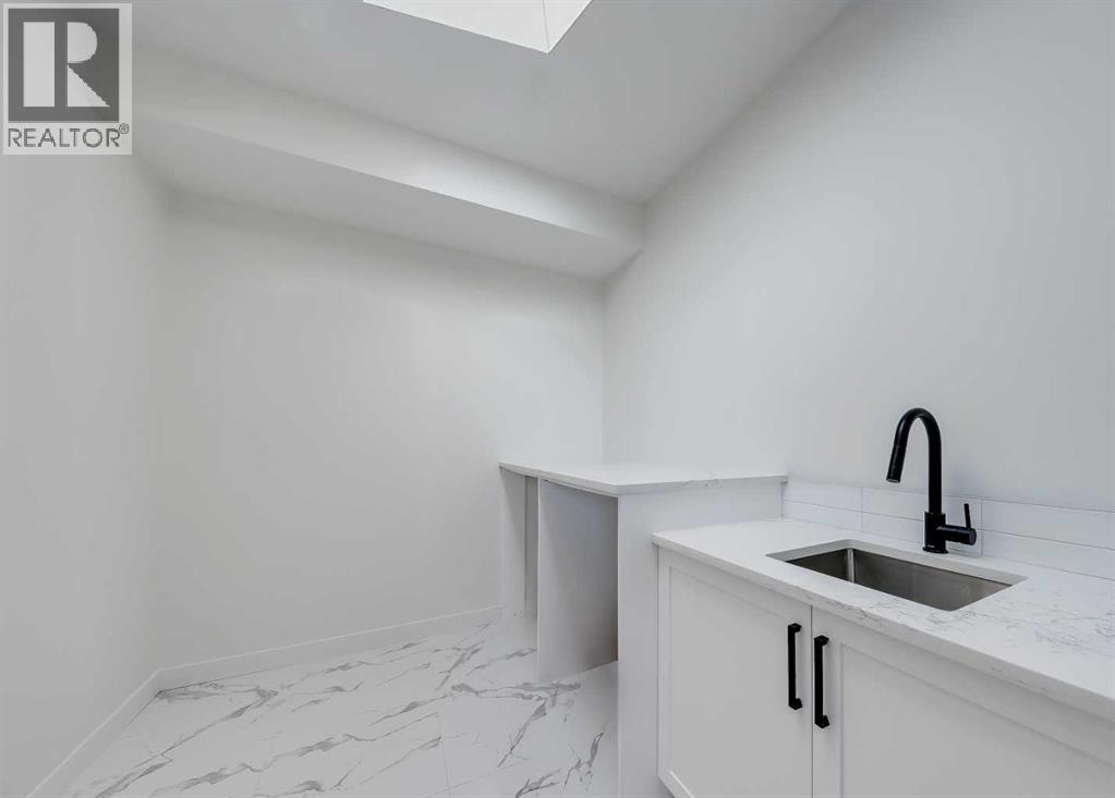 Single Family House for Sale in   Street NW Highland Park Calgary 