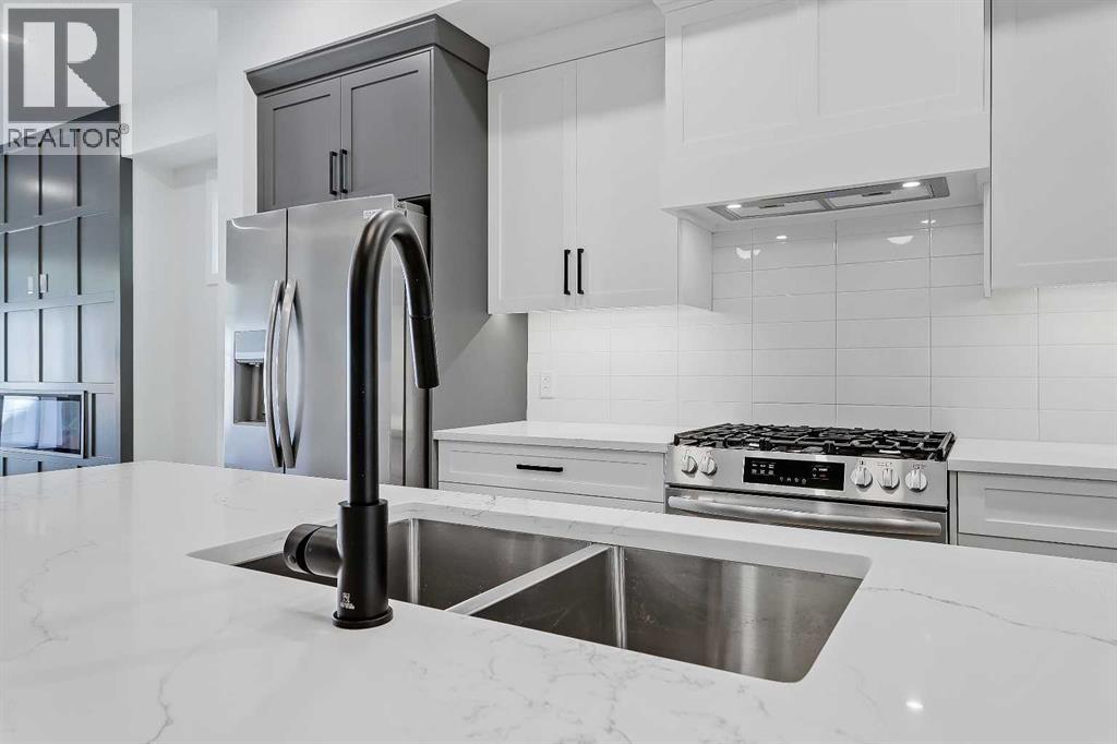 Single Family House for Sale in   Street NW Highland Park Calgary 