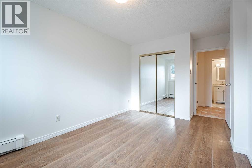 Single Family House for Sale in    Street NW Varsity Calgary 