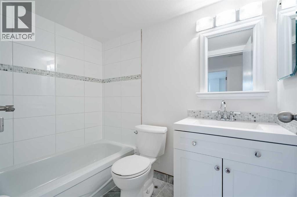 Single Family House for Sale in    Street NW Varsity Calgary 