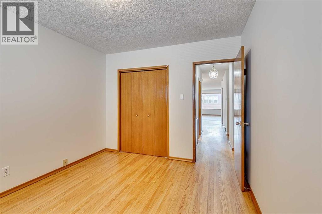 Multi-family House Bungalow for Sale in  &   Avenue NW Mount Pleasant Calgary 