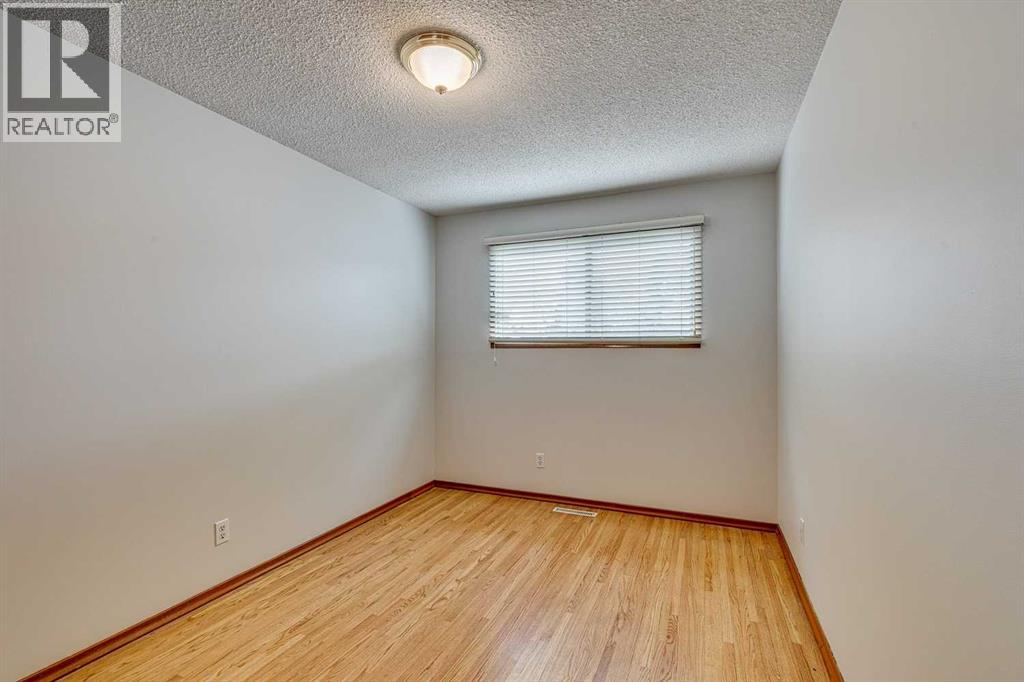 Multi-family House Bungalow for Sale in  &   Avenue NW Mount Pleasant Calgary 