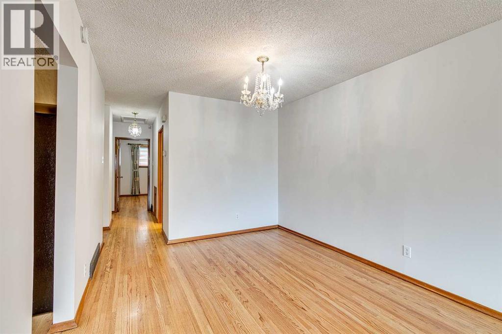 Multi-family House Bungalow for Sale in  &   Avenue NW Mount Pleasant Calgary 