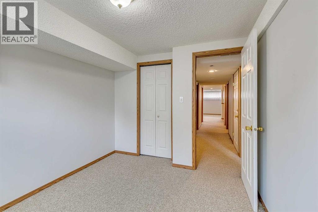 Multi-family House Bungalow for Sale in  &   Avenue NW Mount Pleasant Calgary 