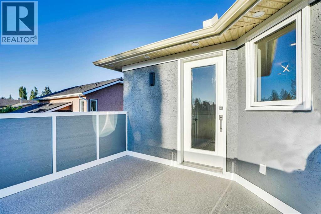 Single Family House for Sale in  Woodbriar Circle SW Woodbine Calgary 