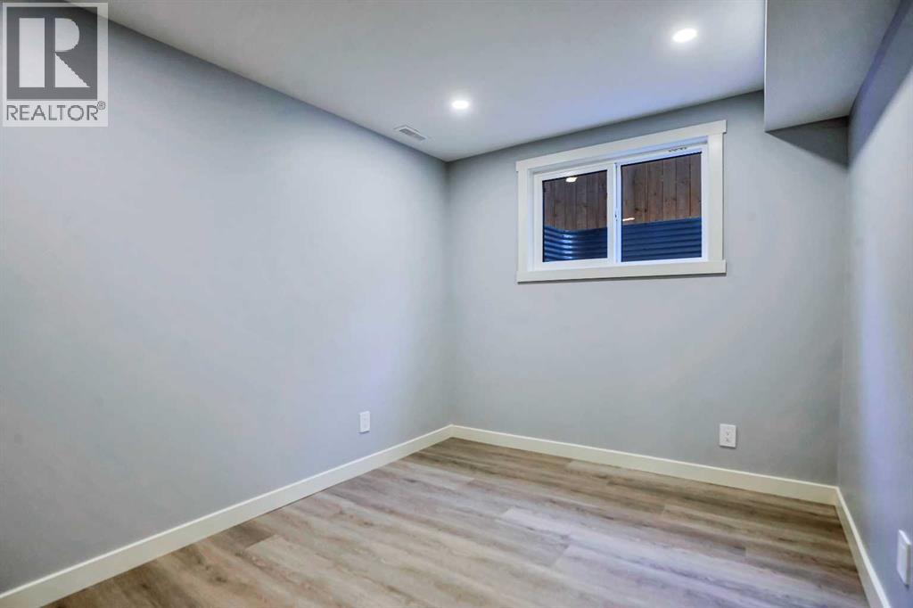 Single Family House for Sale in  Woodbriar Circle SW Woodbine Calgary 