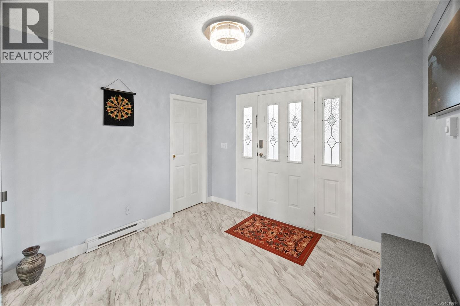 Single Family House Westcoast for Sale in  Viewmont Ave Saanich 