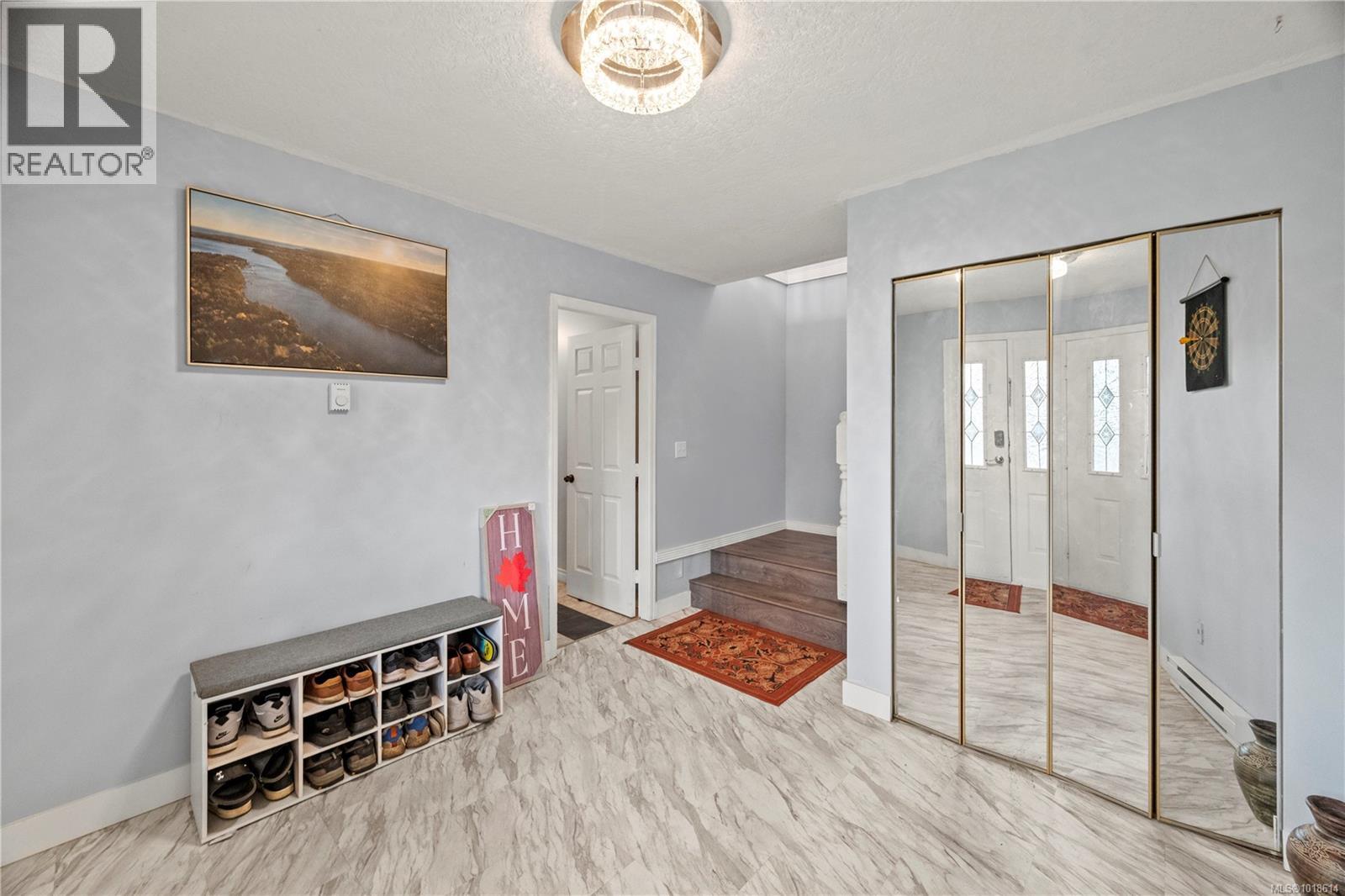 Single Family House Westcoast for Sale in  Viewmont Ave Saanich 