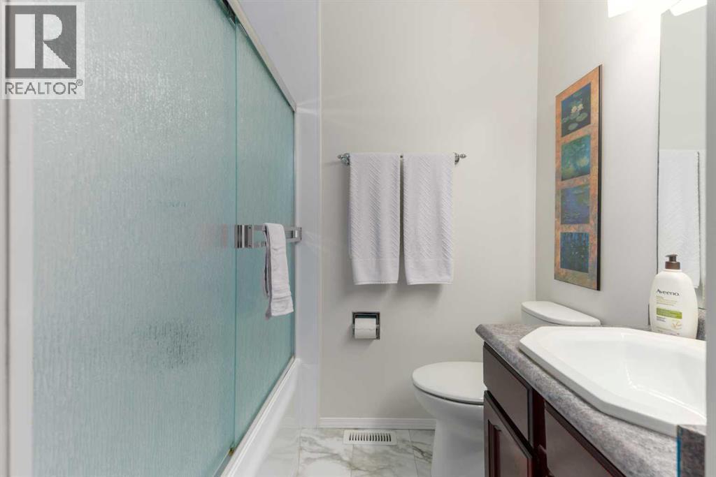 Single Family House Bi-level for Sale in  Whitlock Close NE Whitehorn Calgary 