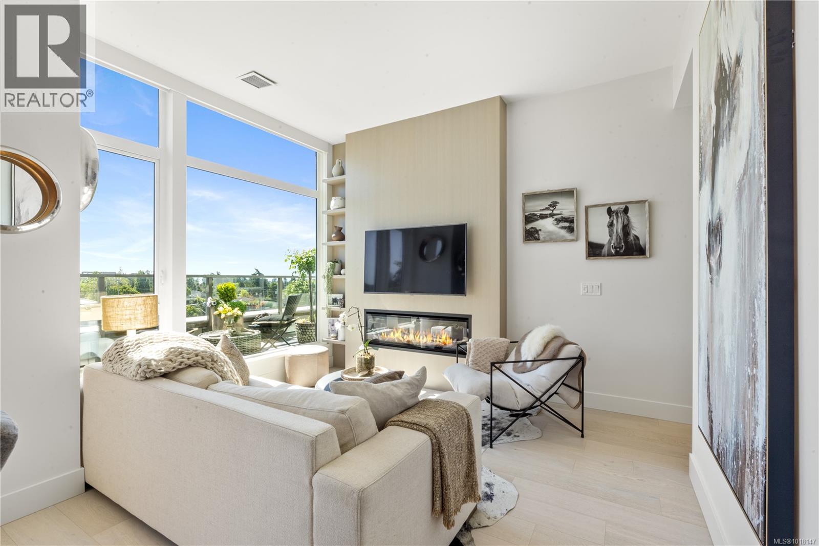 503 1216 Carlisle Ave, Esquimalt