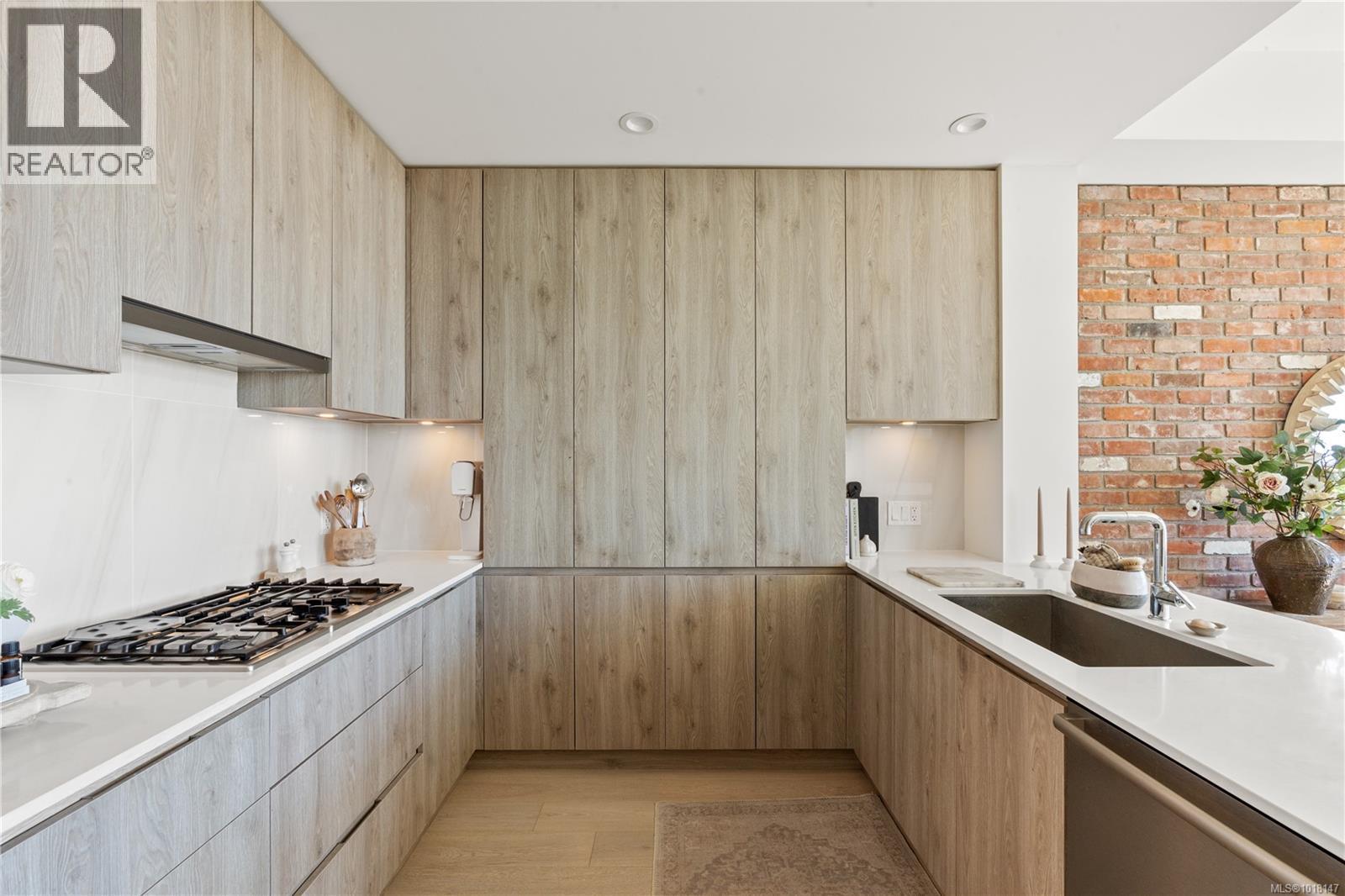 503 1216 Carlisle Ave, Esquimalt