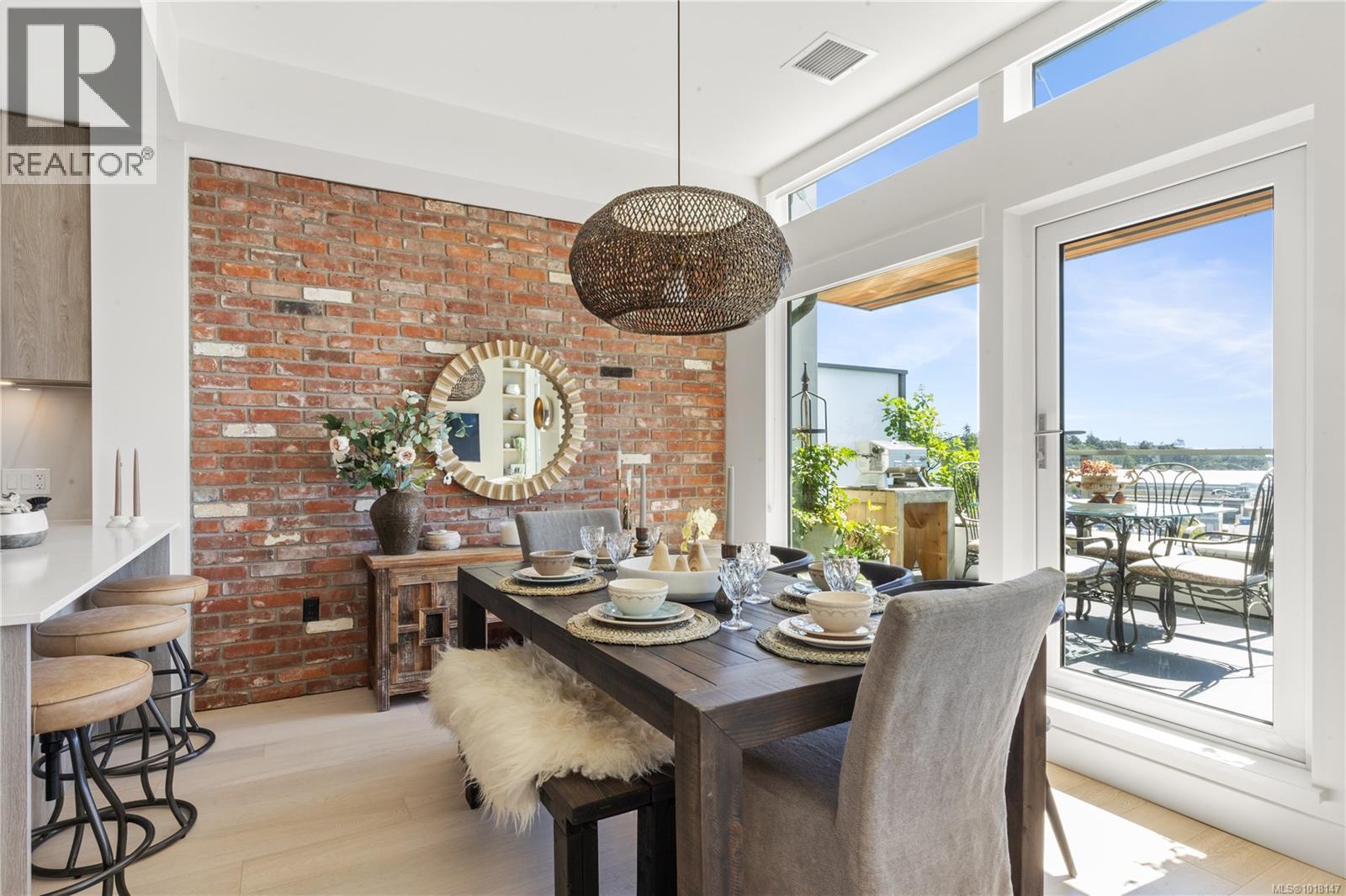 503 1216 Carlisle Ave, Esquimalt