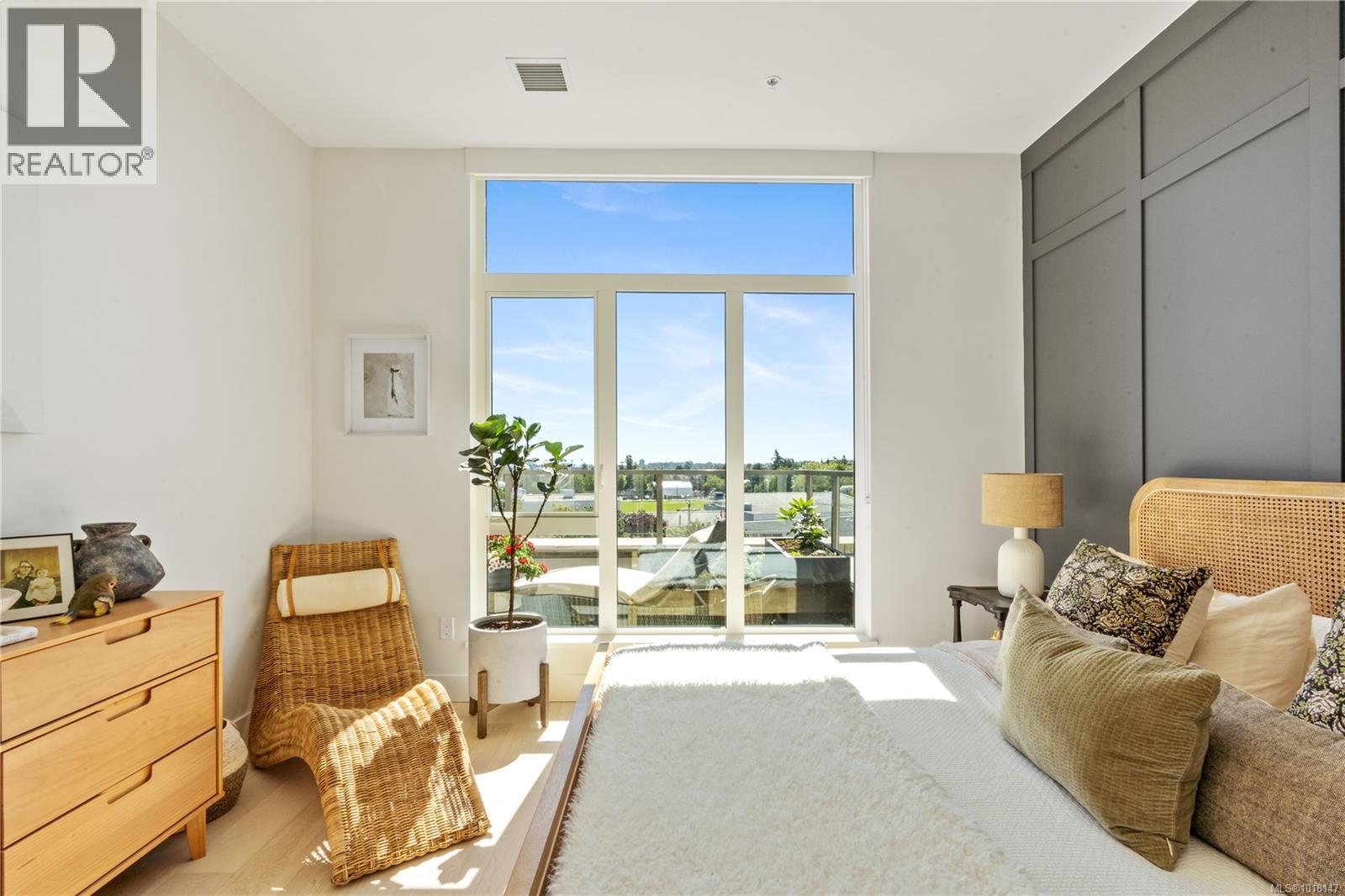 503 1216 Carlisle Ave, Esquimalt