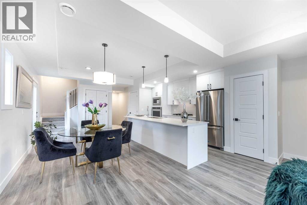 Single Family House for Sale in    Avenue  NW West Hillhurst Calgary 