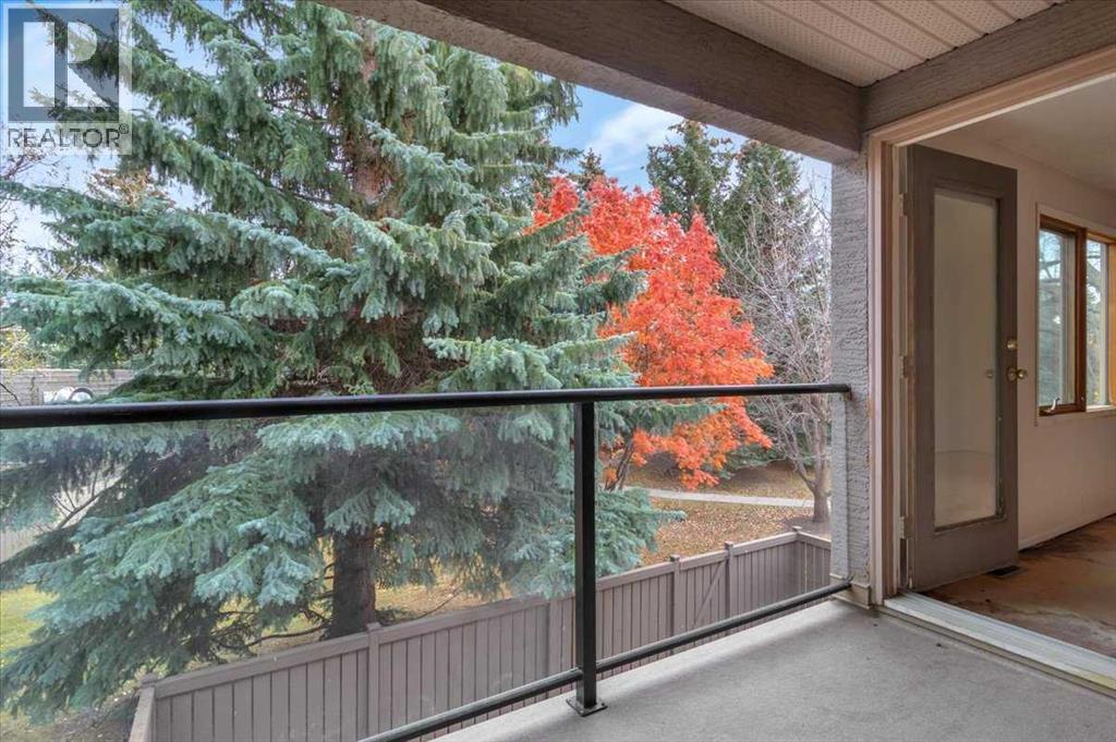 Single Family House for Sale in   Varsity Estates Drive NW Varsity Calgary 