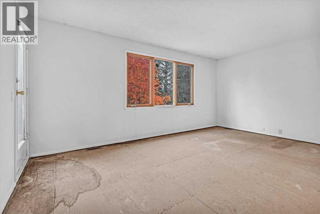 Single Family House for Sale in   Varsity Estates Drive NW Varsity Calgary 