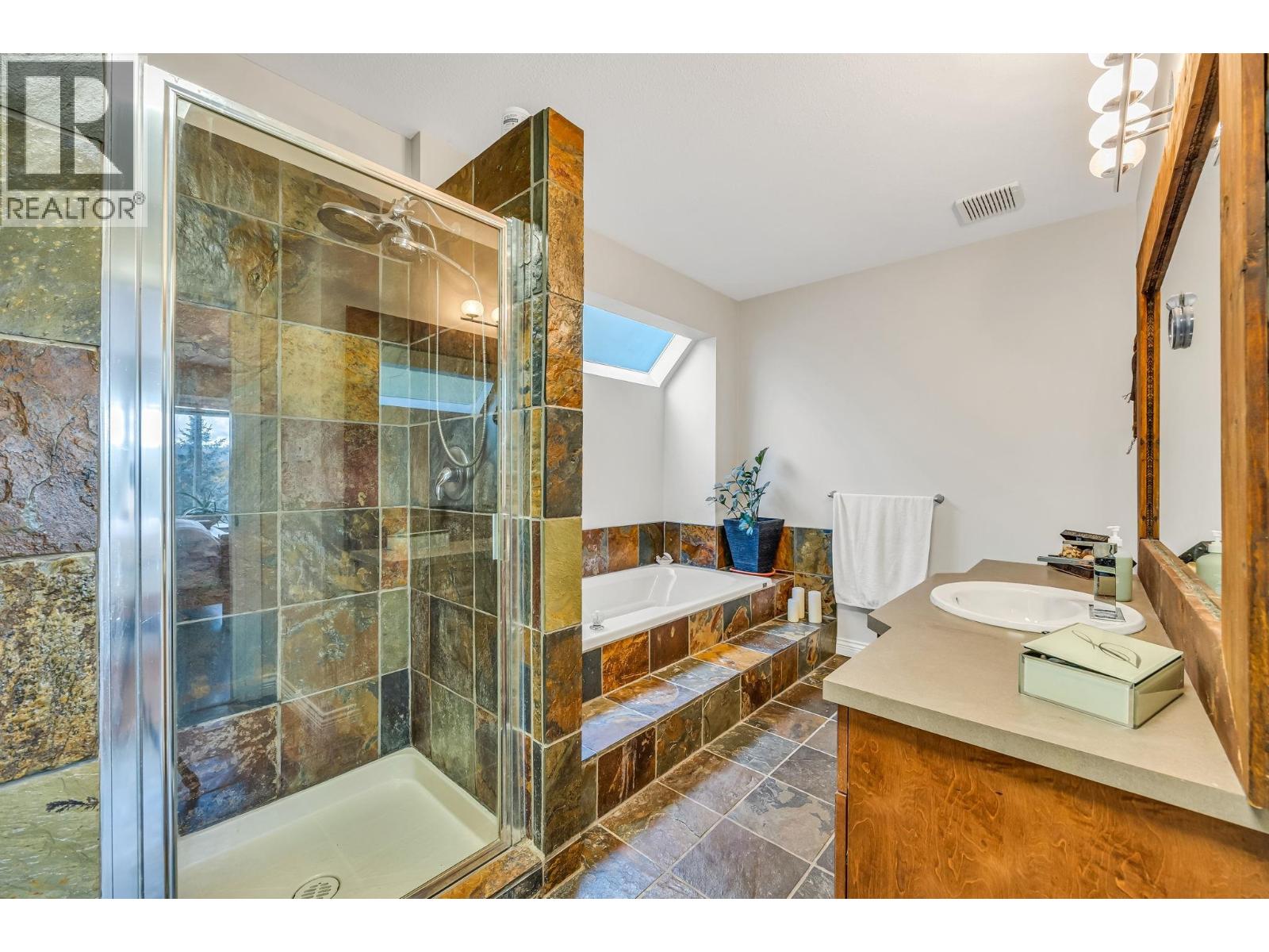 640 THURSTON CLOSE, Port Moody