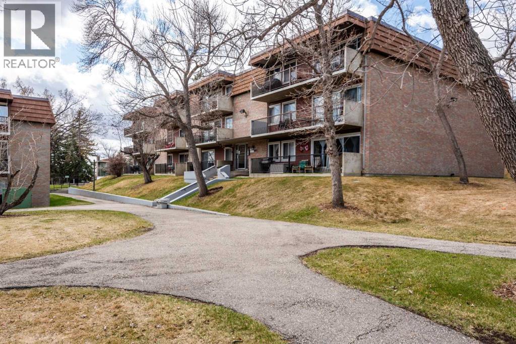 Single Family House for Sale in C  Heritage Drive SE Acadia Calgary 