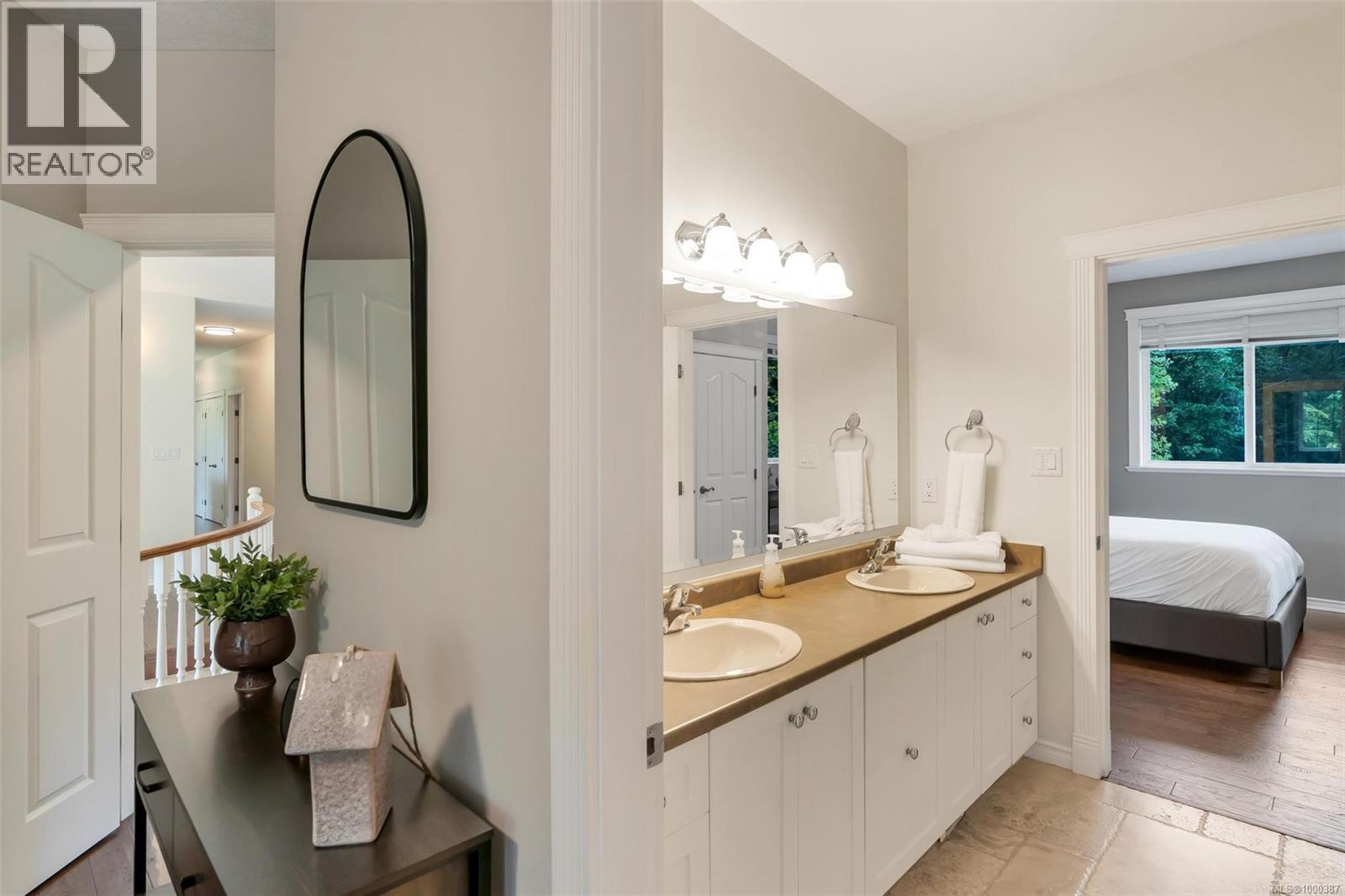 3250 Cobble Hill Rd, Cobble Hill