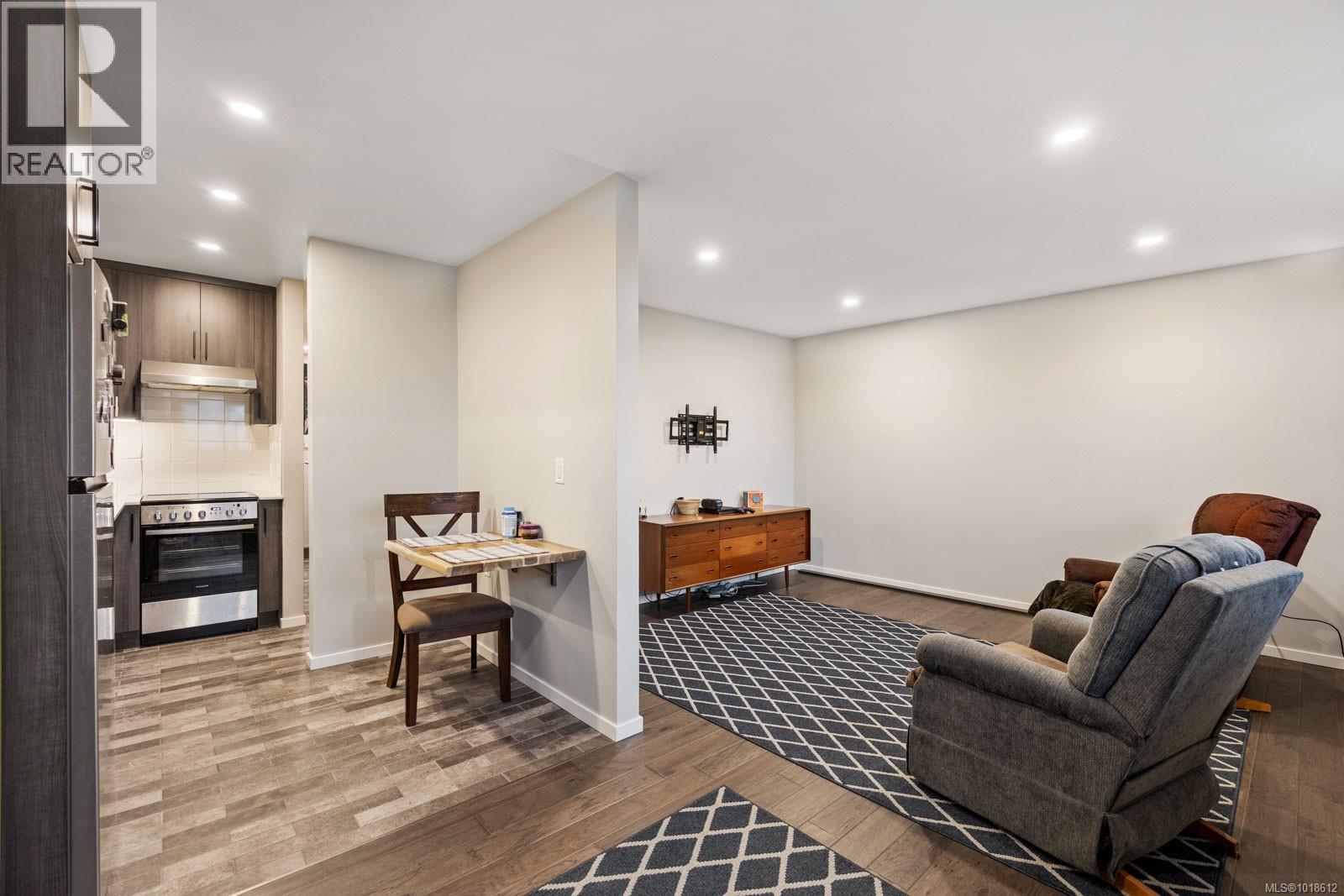 6 375 21st St, Courtenay