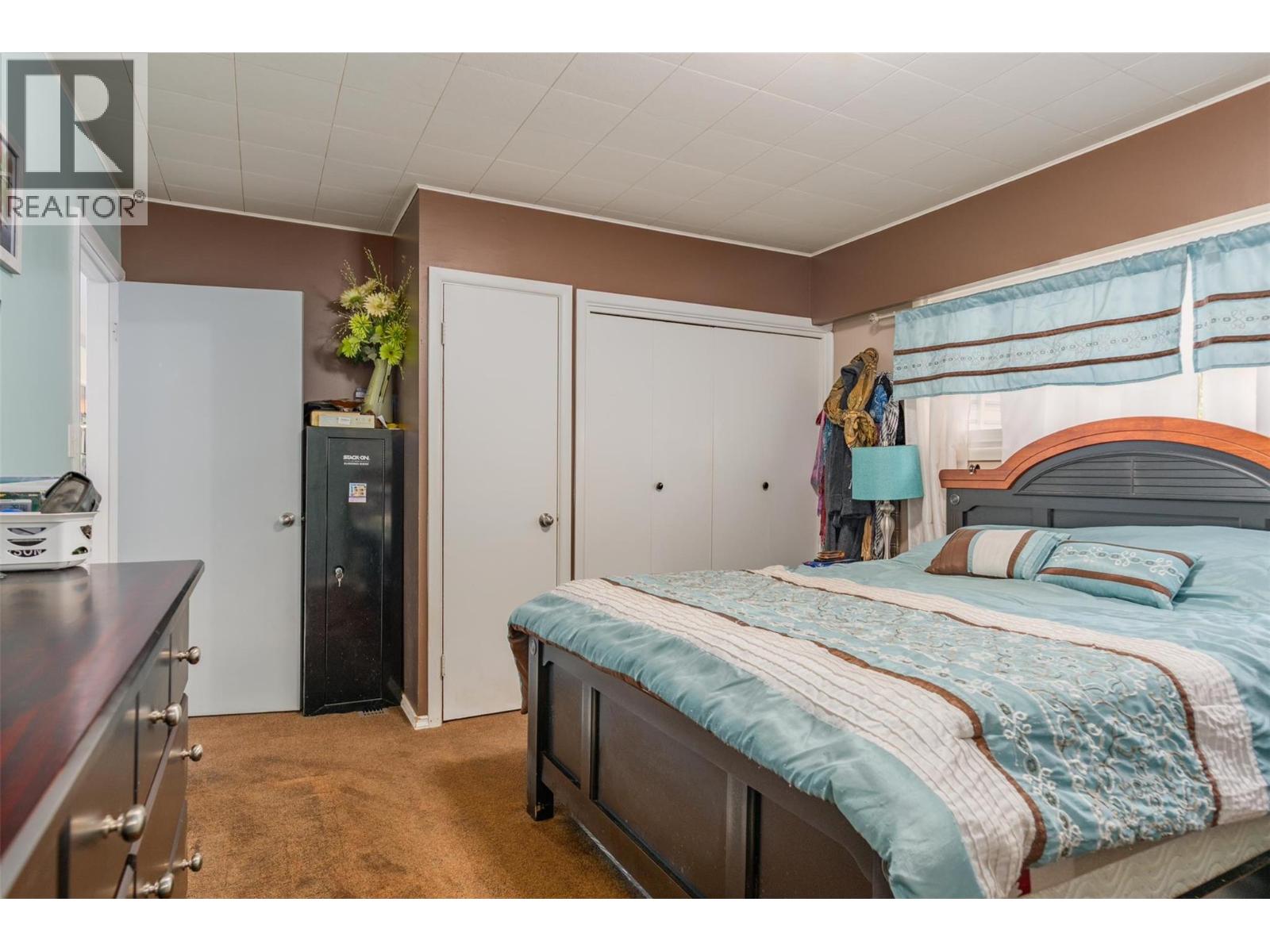 8329 Highway 3B, Trail