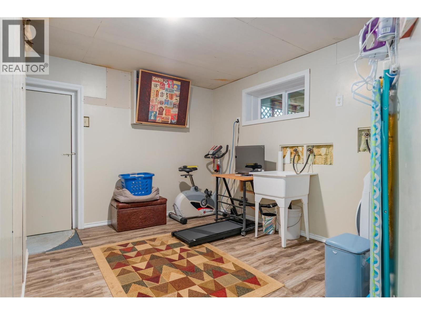 8329 Highway 3B, Trail